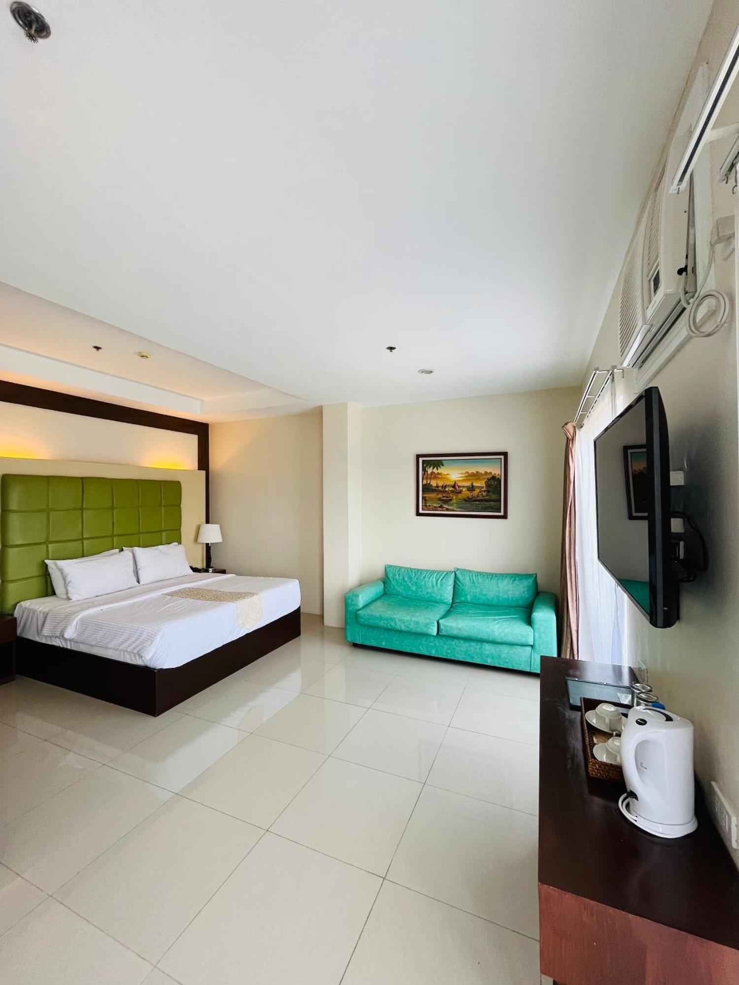 Hotel Dumaguete Dumaguete City Exterior photo